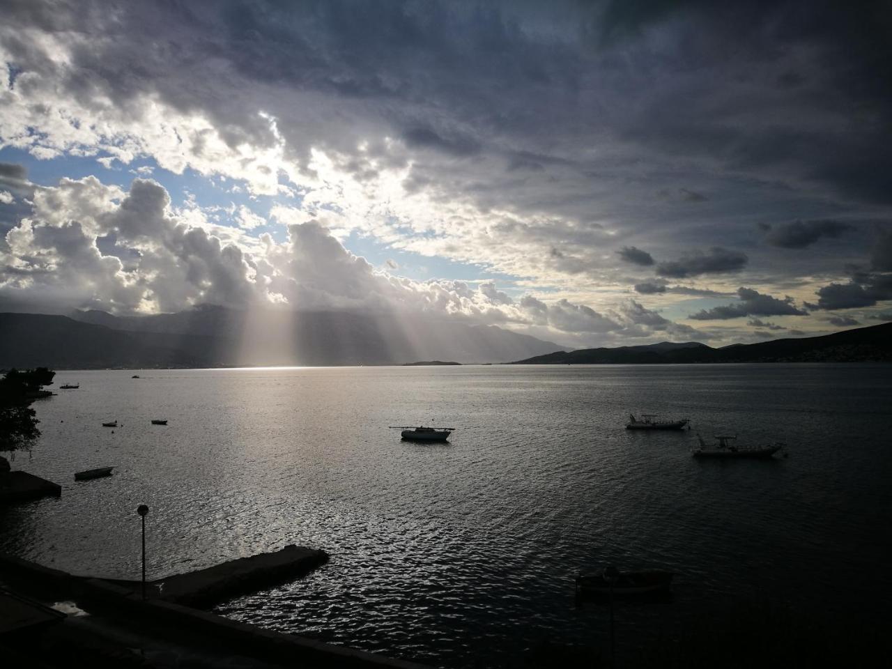 Vila Jadranka Apartments Herceg Novi Exterior foto