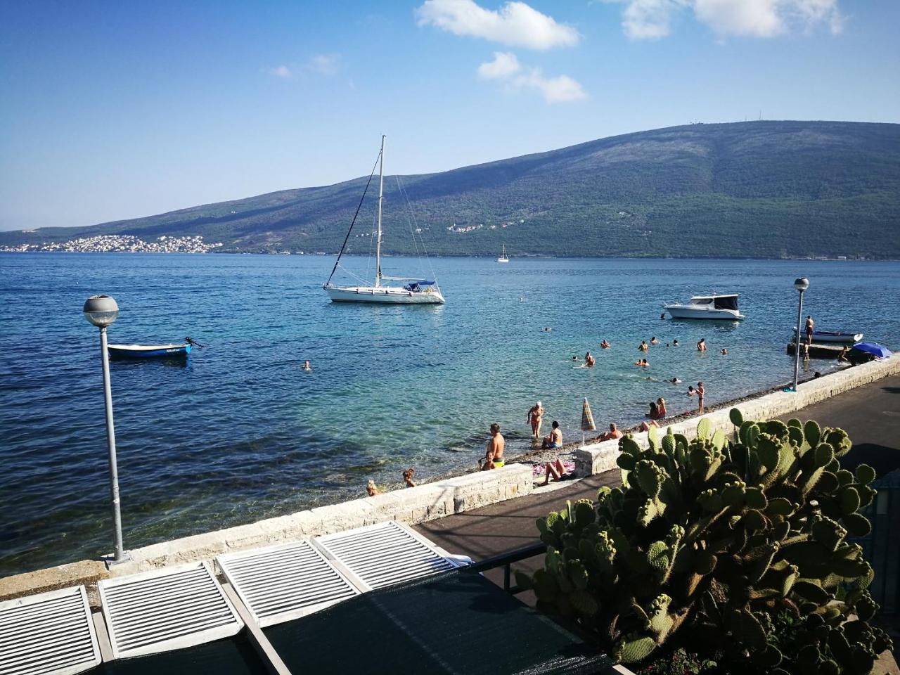Vila Jadranka Apartments Herceg Novi Exterior foto
